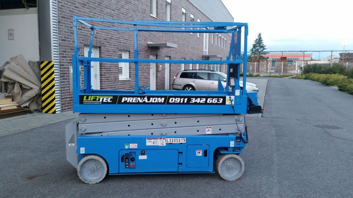 GENIE GS 2032 - 3